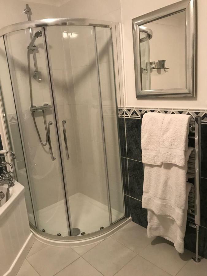 Stapehill Lodge B&B Hampreston Zewnętrze zdjęcie