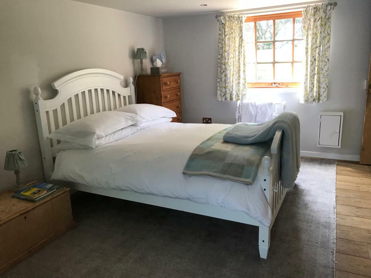 Stapehill Lodge B&B Hampreston Zewnętrze zdjęcie