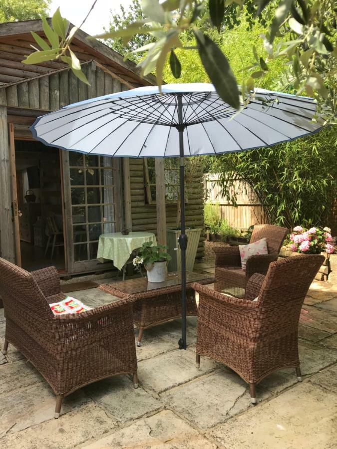 Stapehill Lodge B&B Hampreston Zewnętrze zdjęcie