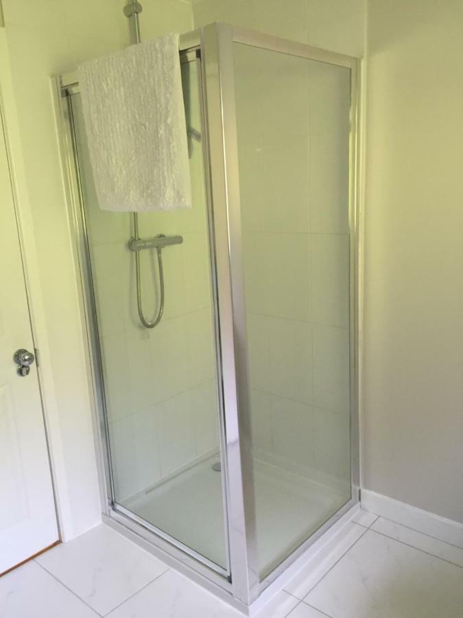 Stapehill Lodge B&B Hampreston Zewnętrze zdjęcie